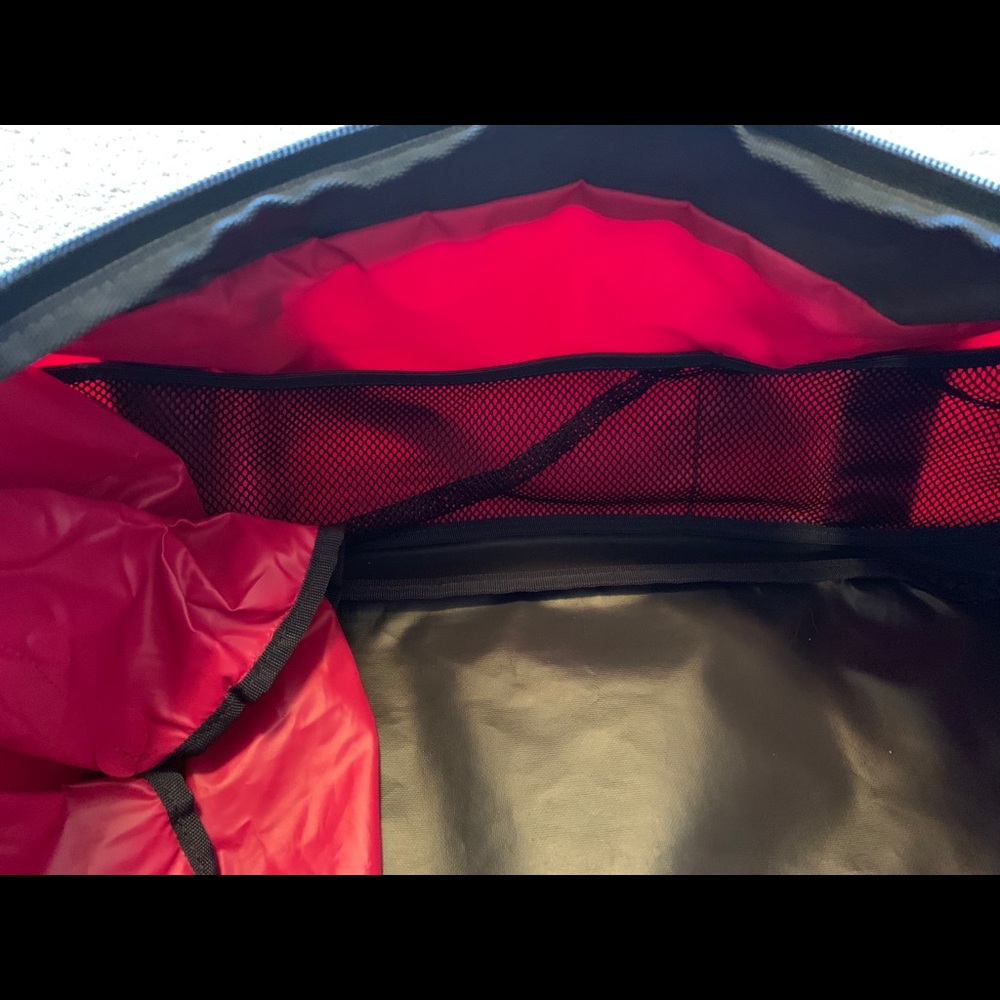 Dufflebag - Picture 5 of 6